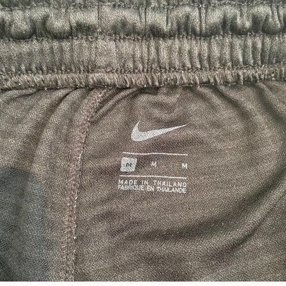 Men’s Nike basketball 10” shorts - Picture 4 of 8